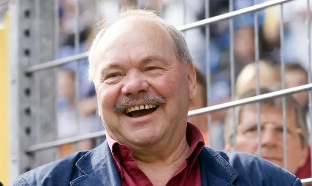 亚洲杯最佳, 低迷, 相比以往 亚洲杯最佳, 低迷, 相比以往