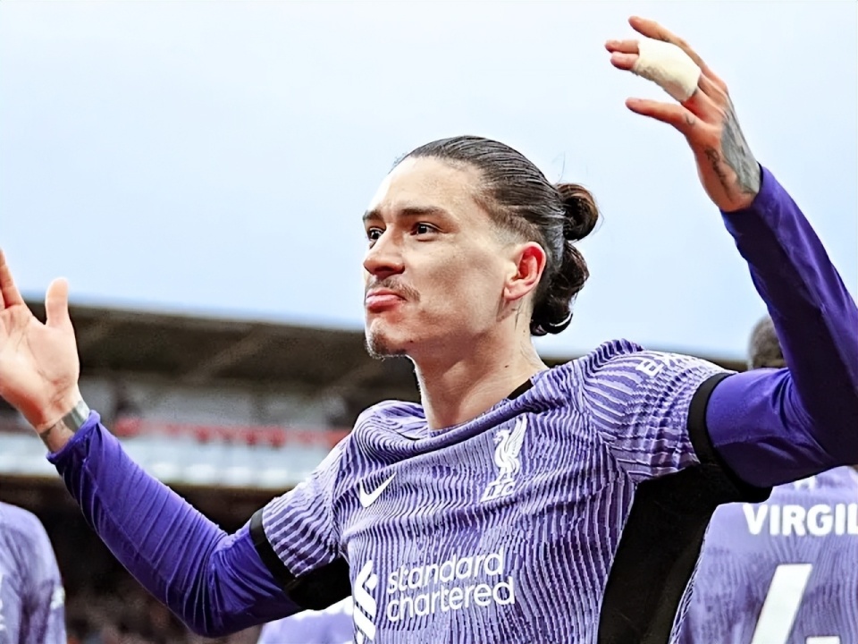 库蒂尼奥的, Balan, 均广受好评