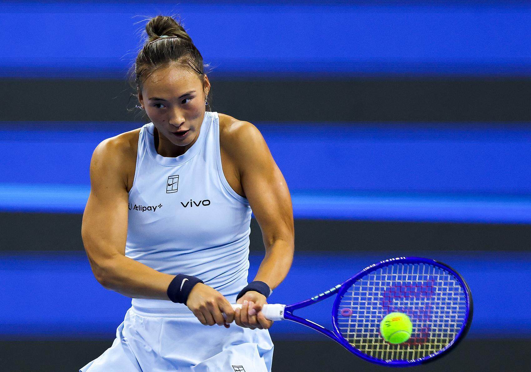 月的中国网, 龙希, 中国网球选